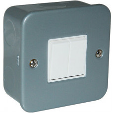 Click Scolmore CL012 Metal Clad 10AX 2 Gang 2 Way Plate Switch with Back Box & Knockouts