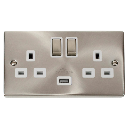 CLICK VPSC570WH SOCKET 2G SWD & USB 13A